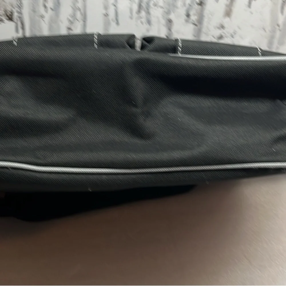 Skip Hop Dash Messenger Diaper Bag Black